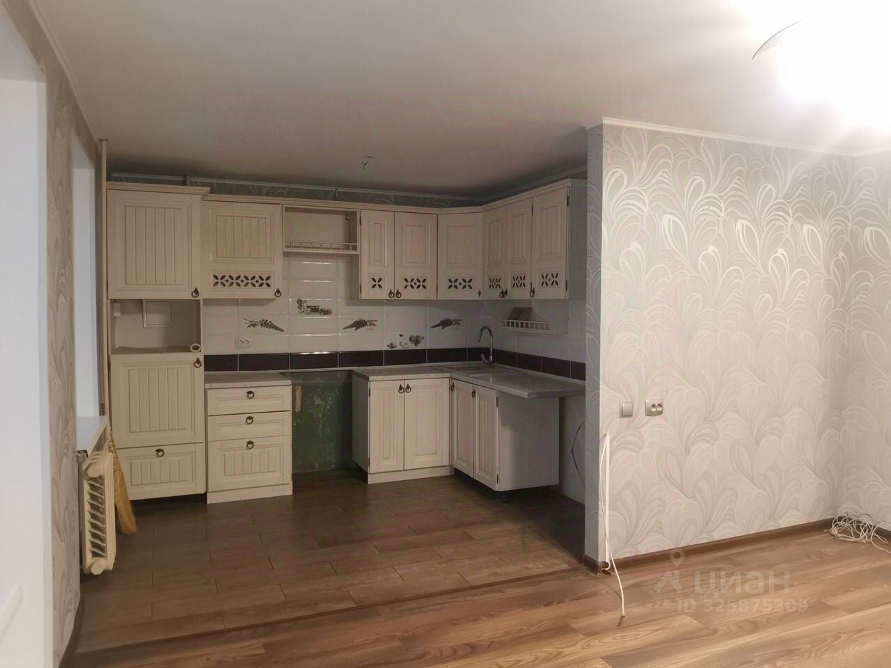 Продажа 3-комн квартиры на вторичном рынке Сланцы, улица Шахтерской Славы, 4