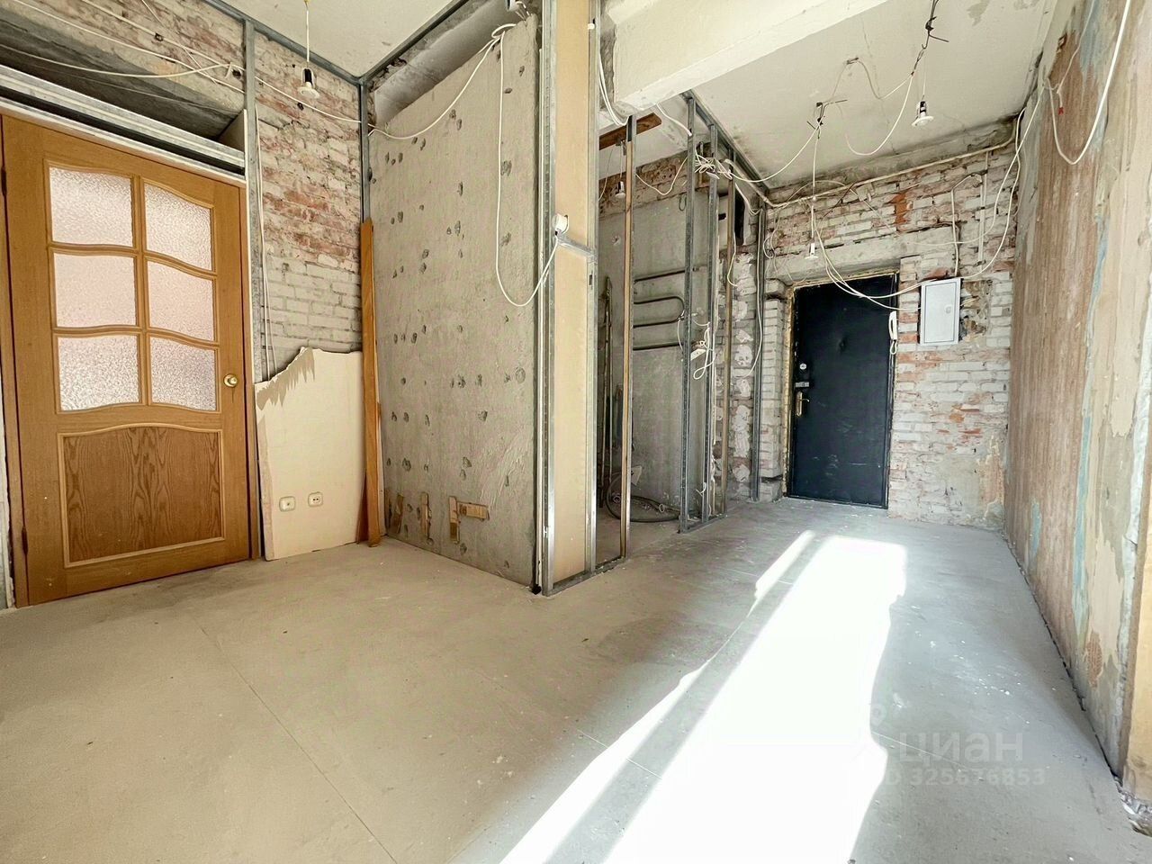 Продажа 2-комн квартиры на вторичном рынке Лиговский проспект, 100-104