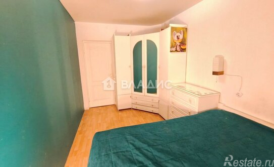 Продажа 4-комн квартиры на вторичном рынке Малый ВО пр-кт,  д. 48