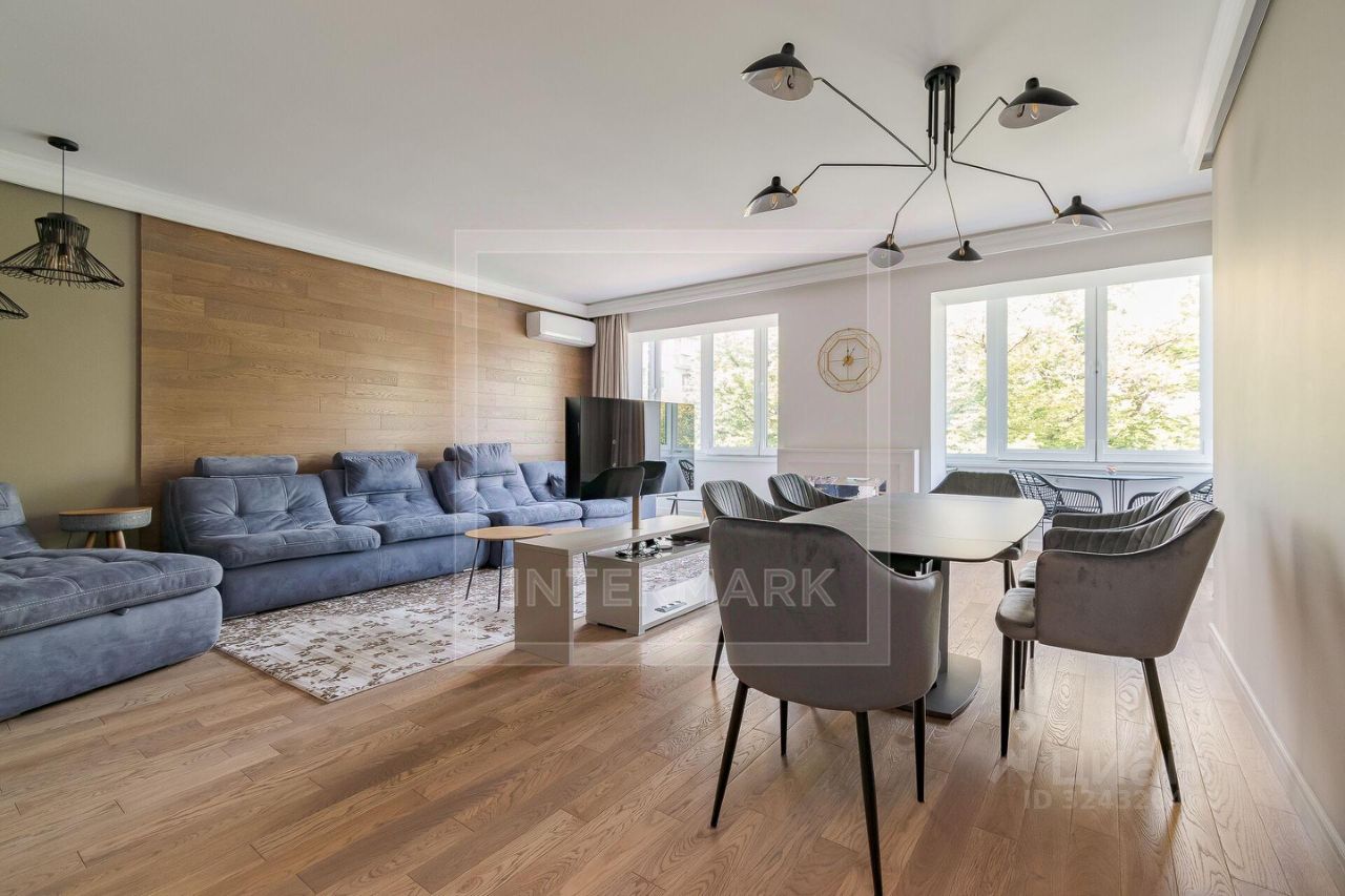 Аренда 4-комн квартиры на вторичном рынке Большой Патриарший переулок, 8С1