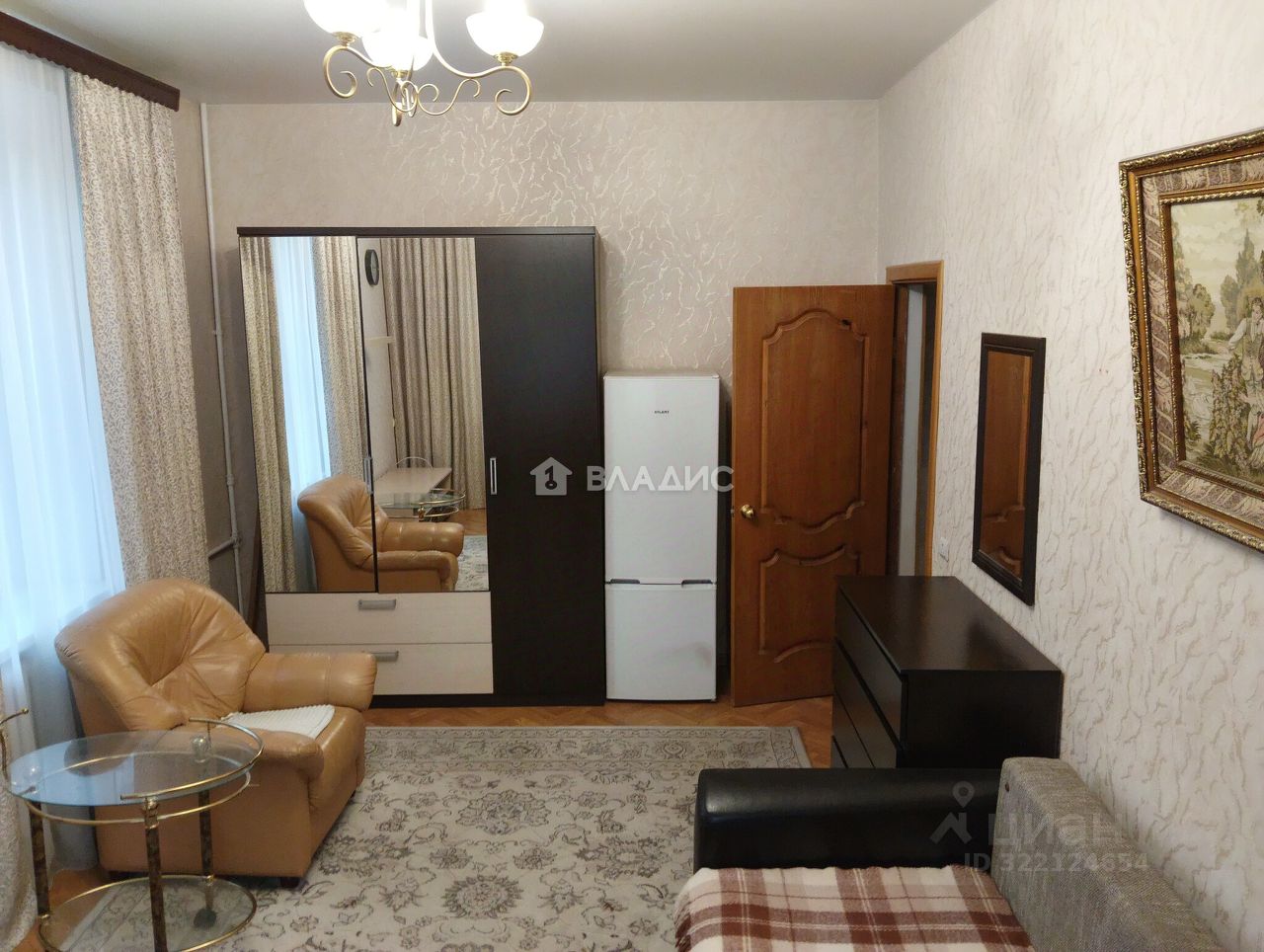 Продажа 3-комн квартиры на вторичном рынке Лобня, улица Циолковского, 8