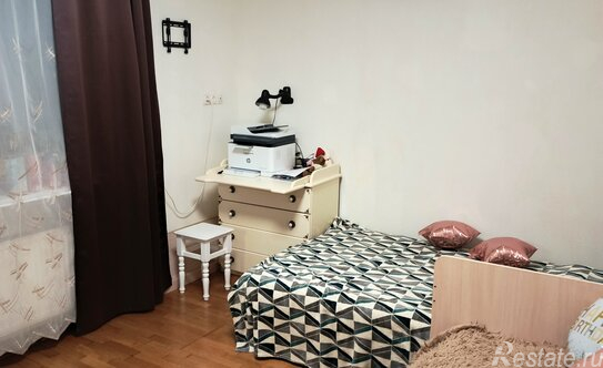 Продажа 2-комн квартиры на вторичном рынке Подвойского ул,  д. 10