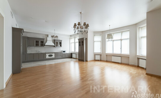 Аренда 4-комн квартиры на вторичном рынке Колымажный переулок,  д. 10