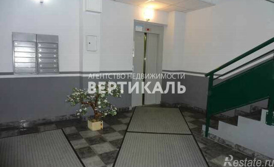 Аренда 4-комн квартиры на вторичном рынке Зачатьевский 1-й пер,  д. 4