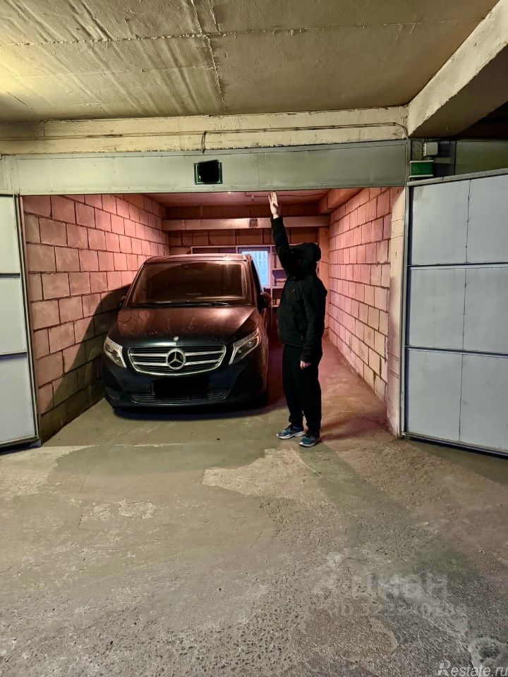 Аренда гаража ул Академика Челомея,  д. 3,  к. 1