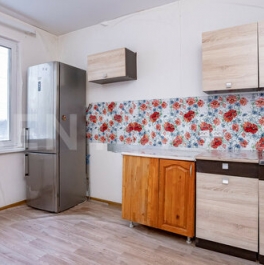 Продажа 2-комн квартиры на вторичном рынке Муринская дор,  д. 16 к1