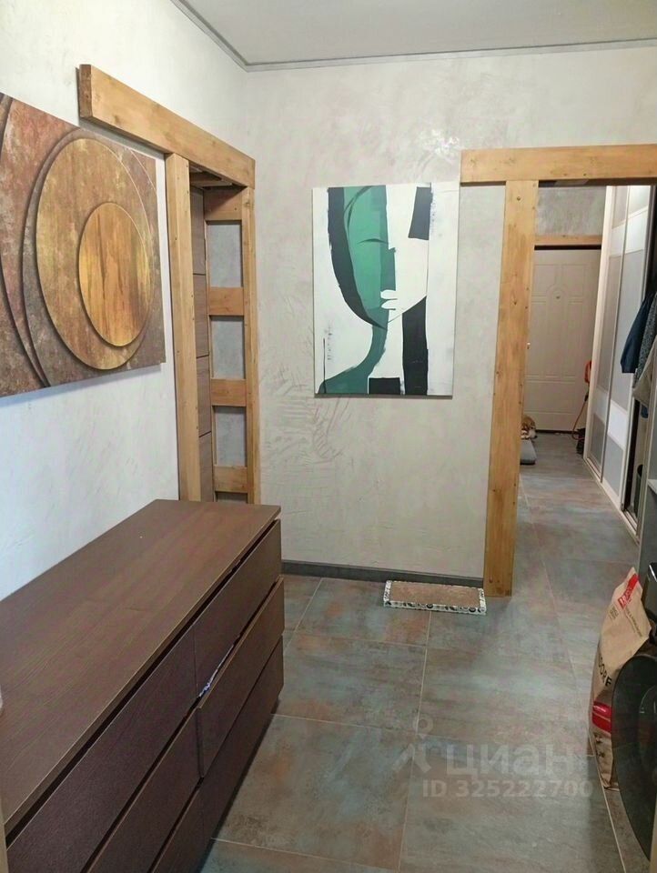 Продажа 3-комн квартиры на вторичном рынке Синявинская улица, 11к4