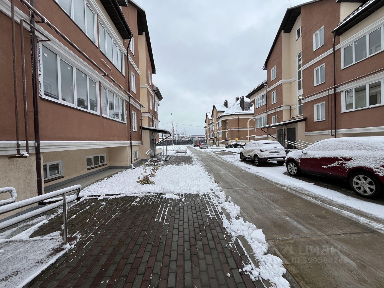 Продажа 2-комн квартиры на вторичном рынке с. Павловская Слобода, улица Озерная, 8