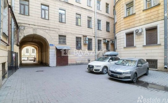 Продажа 3-комн квартиры на вторичном рынке Гончарная ул