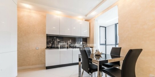 4-комн квартира Петергофское ш,  д. 45