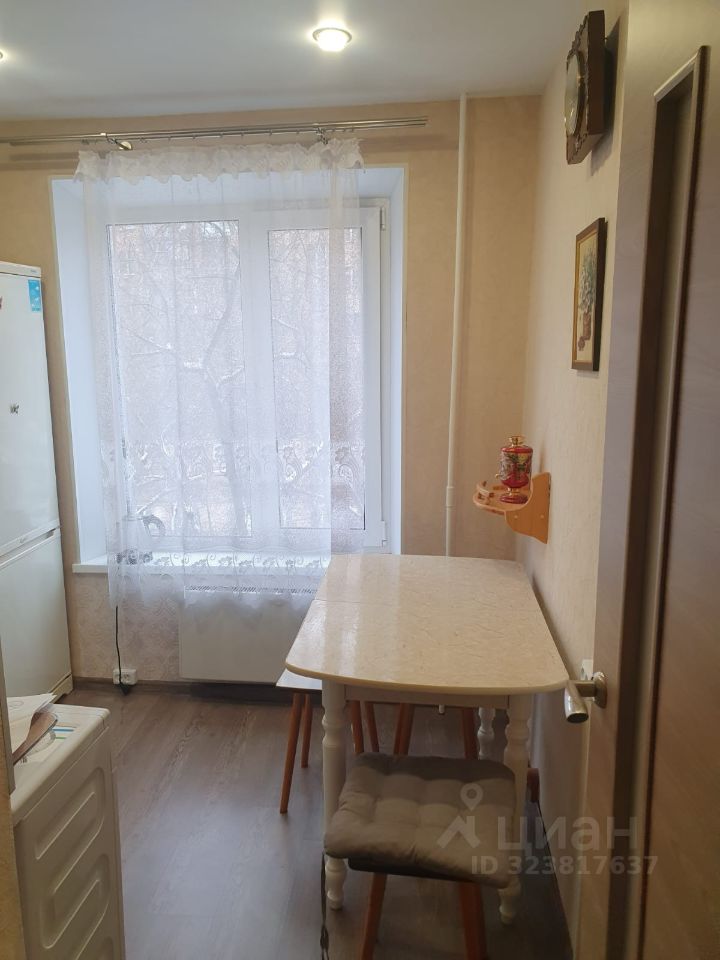 Продажа 3-комн квартиры на вторичном рынке Тепличный переулок, 7