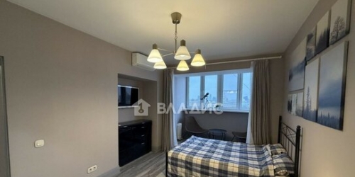 2-комн квартира Каменщики М. ул,  д. 4