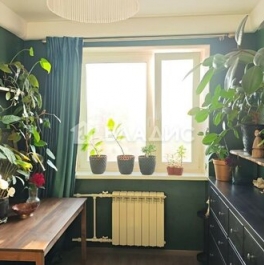 Продажа 3-комн квартиры на вторичном рынке Луначарского пр-кт,  д. 21 к3