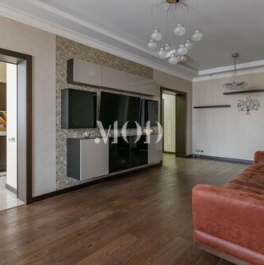 Продажа 3-комн квартиры на вторичном рынке проспект Маршала Жукова,  д. 78