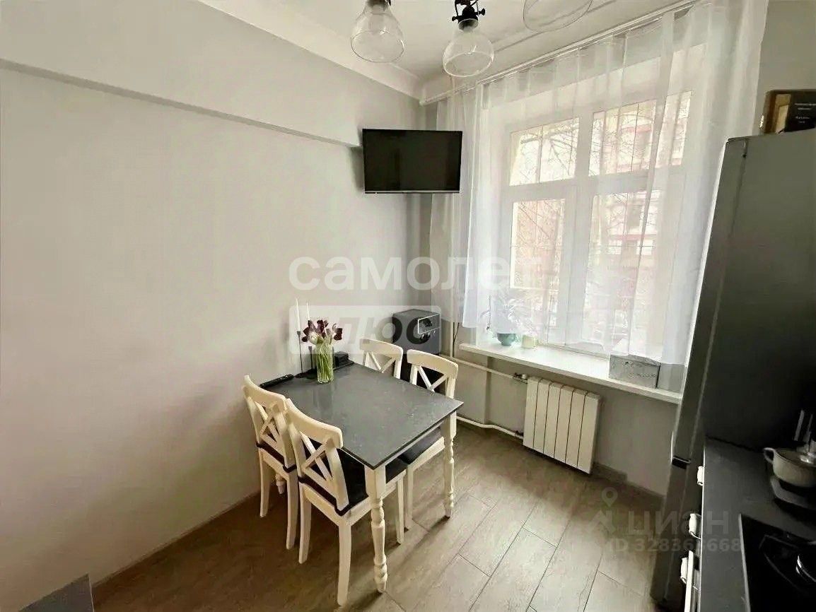 Продажа 2-комн квартиры на вторичном рынке Бронницкий переулок, 2