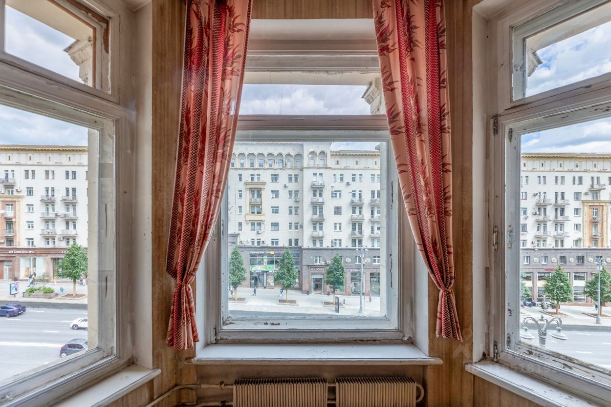 Продажа 5-комн квартиры на вторичном рынке Тверская улица, 9