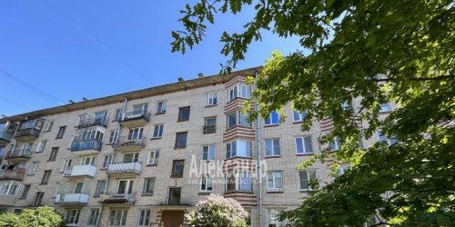 3-комн квартира Стрельна г., Гоголя ул. ,  д. 6