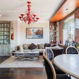 Продажа 4-комн квартиры на вторичном рынке Средний пр-кт,  д. 85 литУ