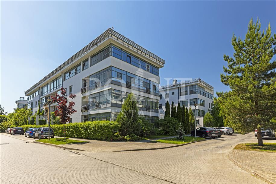 Продажа 6-комн квартиры на вторичном рынке Островной проезд, 8