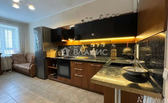 Продажа 2-комн квартиры на вторичном рынке Зенино, улица Камова,  д. 9 к3