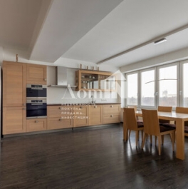 Продажа 3-комн квартиры на вторичном рынке набережная Мартынова