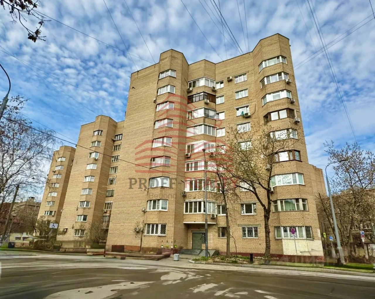 Продажа 3-комн квартиры на вторичном рынке улица Шумкина, 7