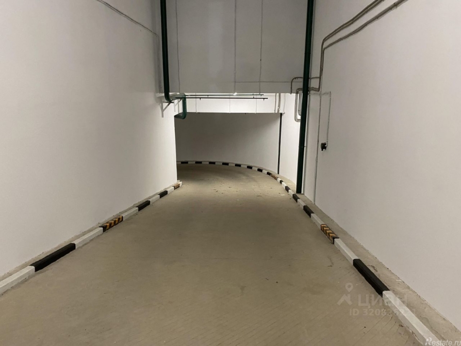 Продажа гаража Авиационная улица,  д. 61/2