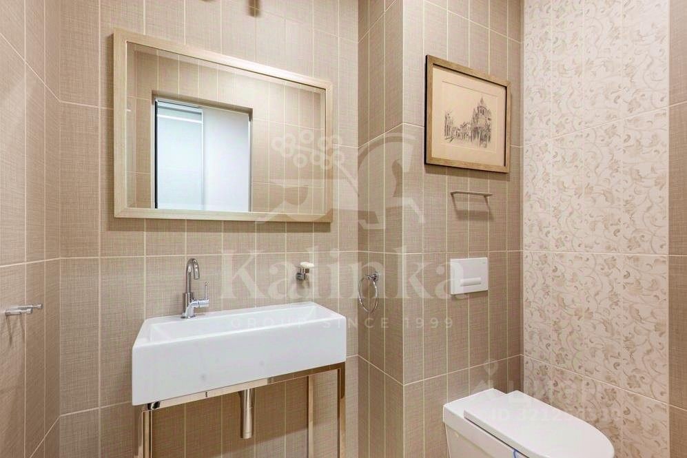 Продажа 3-комн квартиры на вторичном рынке Дегтярный переулок, 15к1