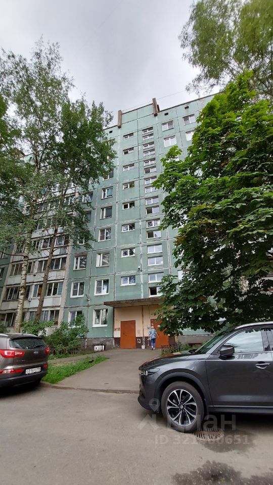 Продажа комнаты Сиреневый бульвар, 22/26