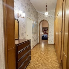 Продажа 2-комн квартиры на вторичном рынке улица Восстания,  д. 5