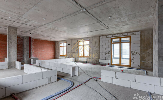 Продажа 4-комн квартиры на вторичном рынке Петровский пр-кт,  д. 11 к2