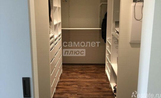 Продажа 2-комн квартиры на вторичном рынке Осенний бульвар,  д. 6