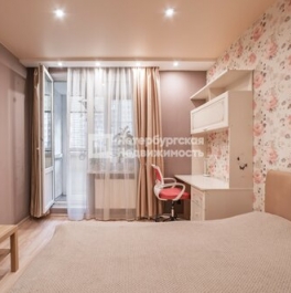 Продажа 3-комн квартиры на вторичном рынке ул Русановская,  д. 17,  к. 2