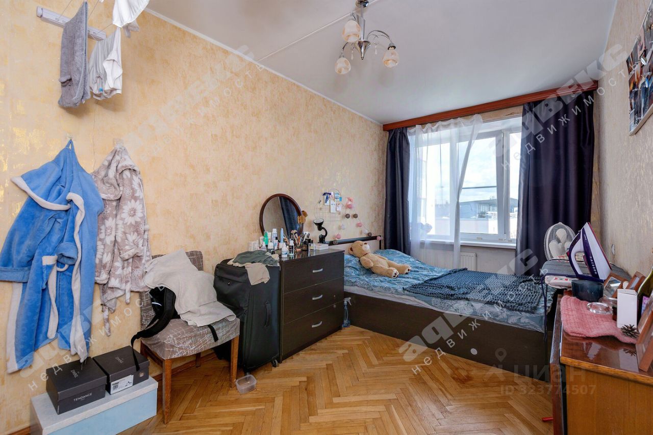 Продажа 3-комн квартиры на вторичном рынке Бассейная ул,  д. 53