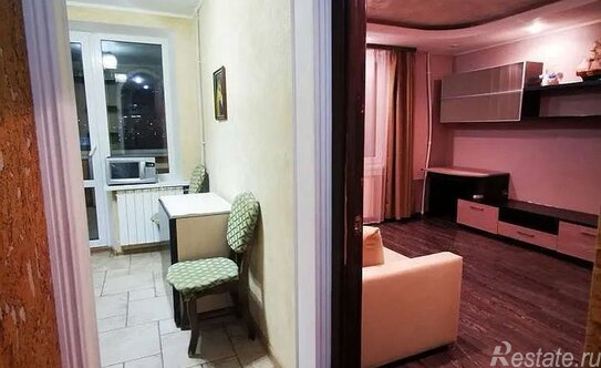 Аренда 2-комн квартиры на вторичном рынке Стрелецкая улица,  д. 8