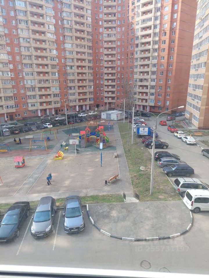 Аренда 1-комн квартиры на вторичном рынке Красково пгт, улица Лорха, 15/1