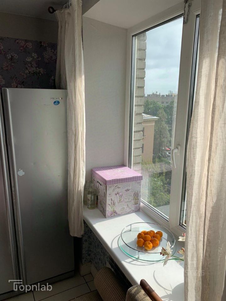 Продажа 3-комн квартиры на вторичном рынке улица Карташихина, 19