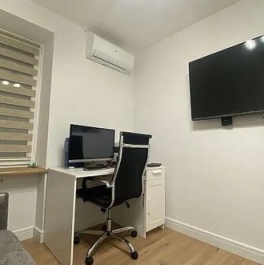 Аренда 2-комн квартиры на вторичном рынке Мосфильмовский 2-й пер,  д. 14