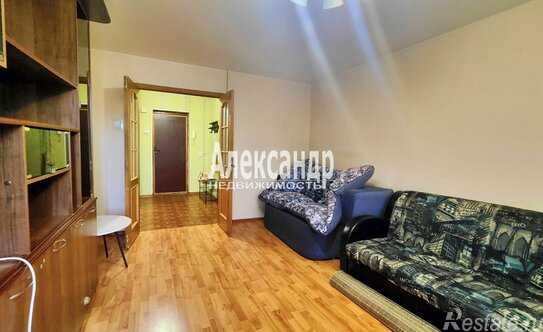 Продажа 1-комн квартиры на вторичном рынке Подвойского ул,  д. 18,  к. 1