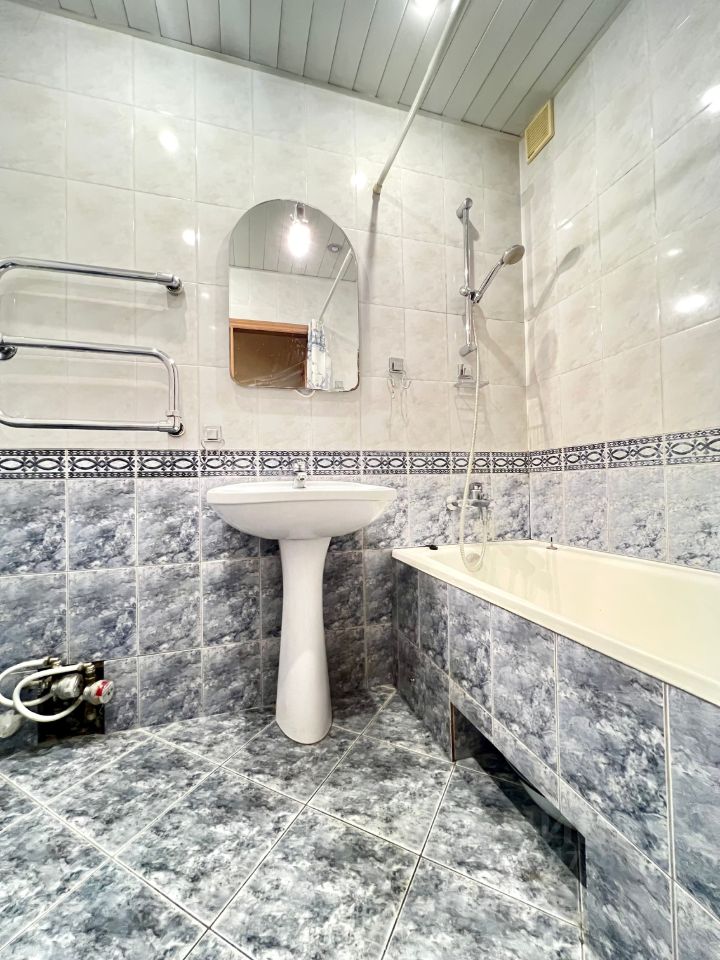 Продажа 2-комн квартиры на вторичном рынке 1-я Парковая улица, 11