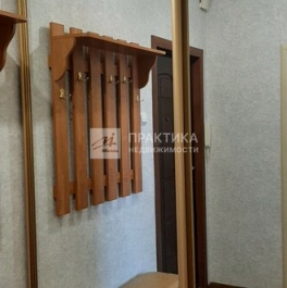 Продажа 3-комн квартиры на вторичном рынке Златоустинский Б. пер,  д. 7,  к. 1