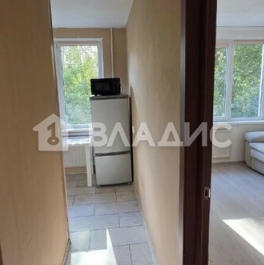 Продажа 1-комн квартиры на вторичном рынке проспект Славы,  д. 19 к1