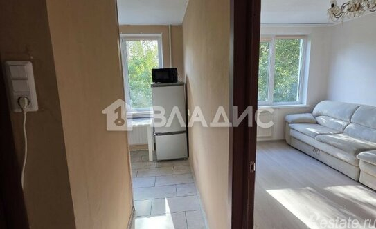 Продажа 1-комн квартиры на вторичном рынке проспект Славы,  д. 19 к1