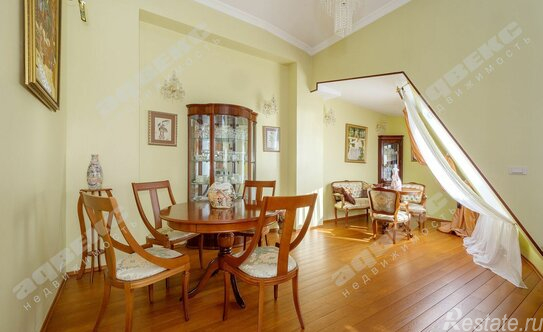 Продажа 2-комн квартиры на вторичном рынке 13-я линия,  д. 42