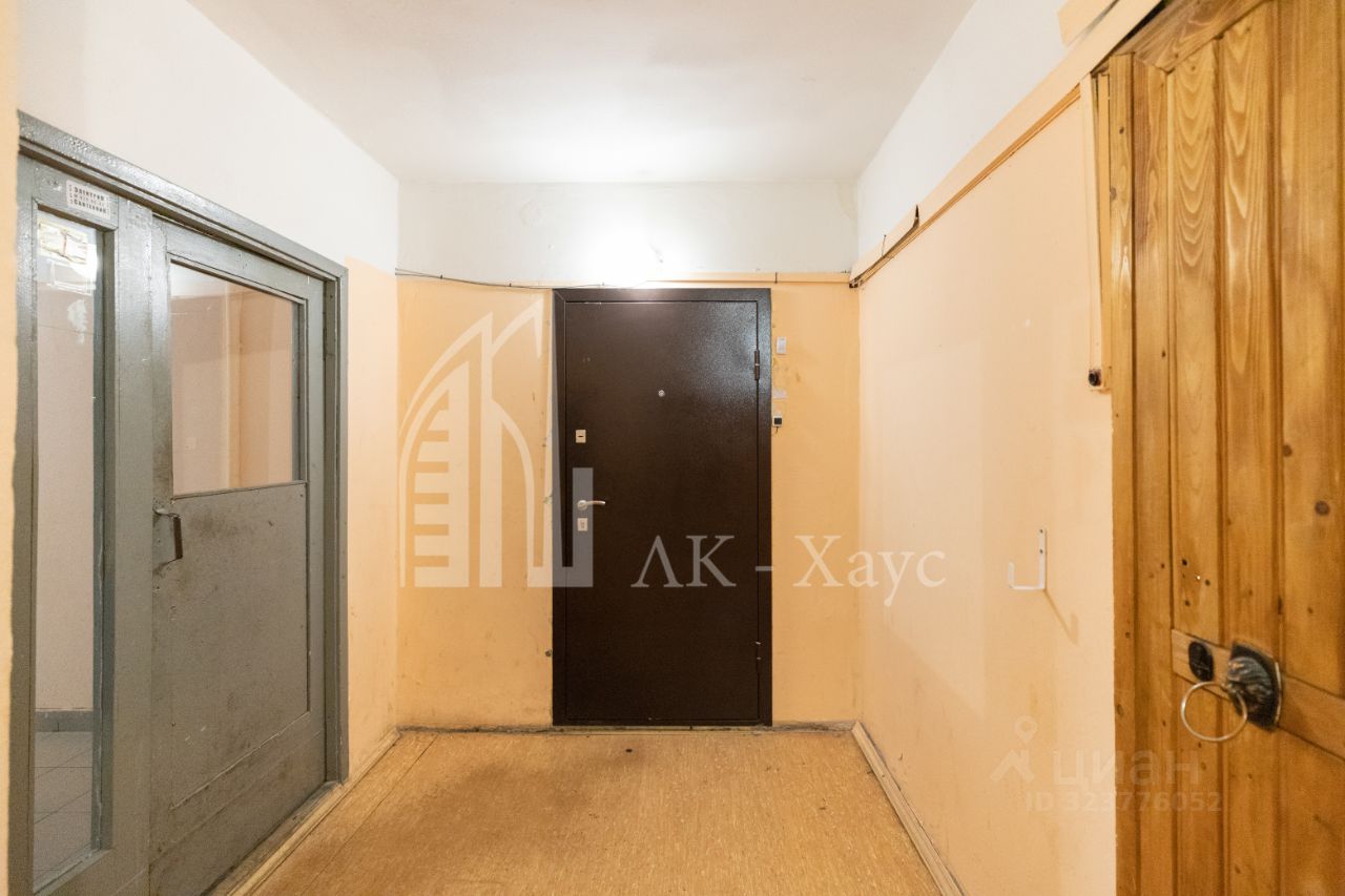 Продажа 2-комн квартиры на вторичном рынке Ленская улица, 3К2