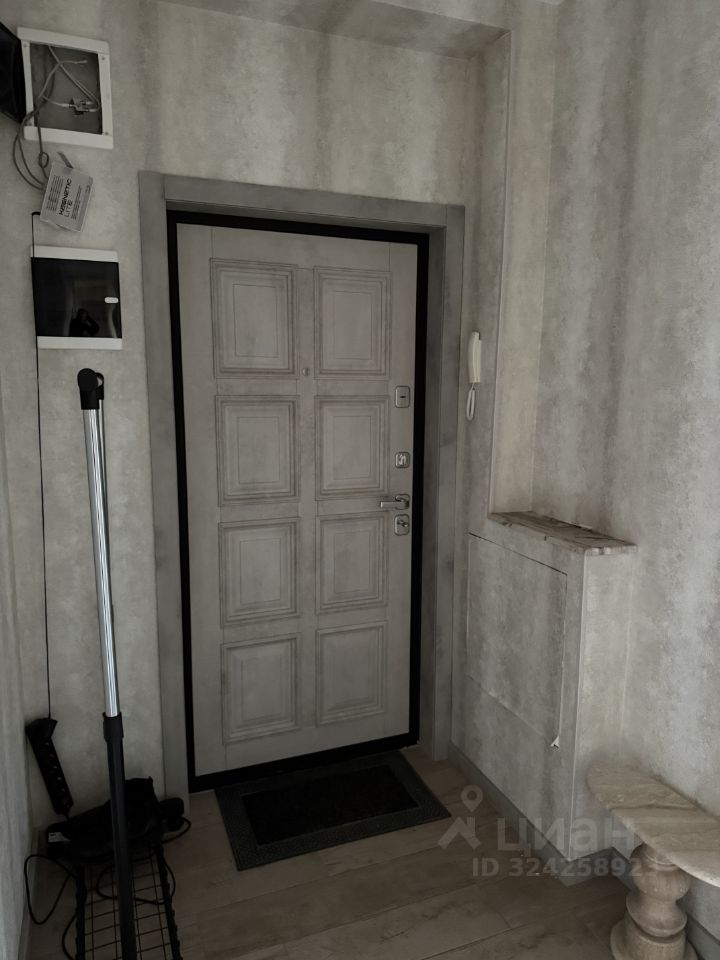 Продажа 2-комн квартиры на вторичном рынке Сабурово пгт, улица Парковая,  д. 27