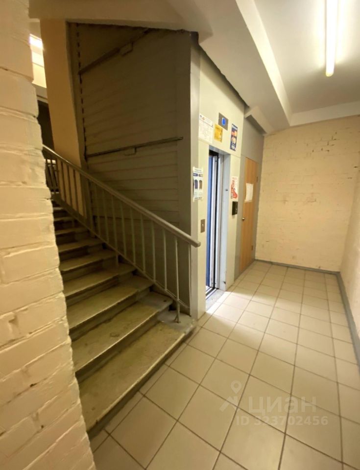 Продажа 2-комн квартиры на вторичном рынке Люсиновская улица, 48-50к10