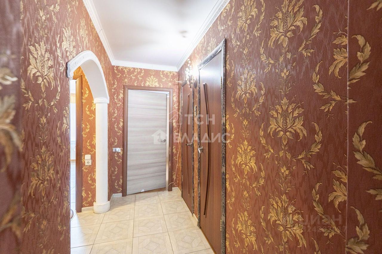 Продажа 2-комн квартиры на вторичном рынке Лесной пгт, улица Советская, 3Вк2