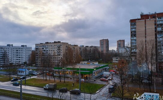 Продажа 2-комн квартиры на вторичном рынке Художников пр-кт,  д. 27,  к. 1