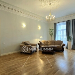 Продажа 3-комн квартиры на вторичном рынке Фурштатская ул